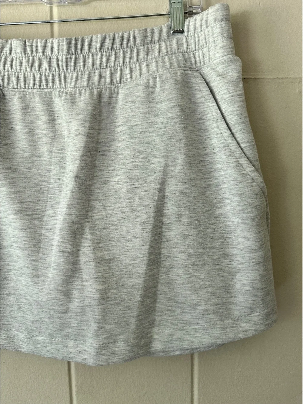 Yogalicious Scuba Zuri Skort with Pockets Light Gray Tennis Skirt Size XL